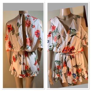 Trac Floral Shorts Romper Deep Plunge  M/L w belt